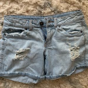 Mudd Light washed Ripped Jean Shorts